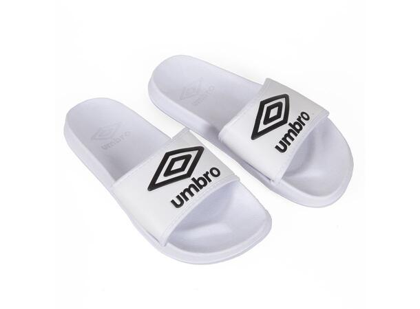 UMBRO Core Slippers Hvit 40 Funksjonell og komfortabel slippers
