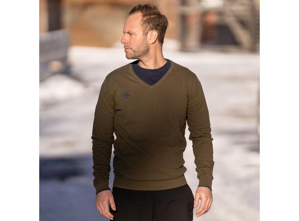 UMBRO Philip Knitted V-neck Grønn L Tynn, finstrikket fritidsgenser 