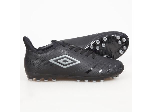 UMBRO UX Accuro III Club AG jr Sort 28 